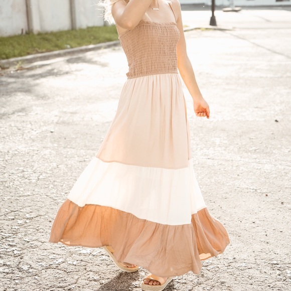 Color block dress - Picture 3 of 8